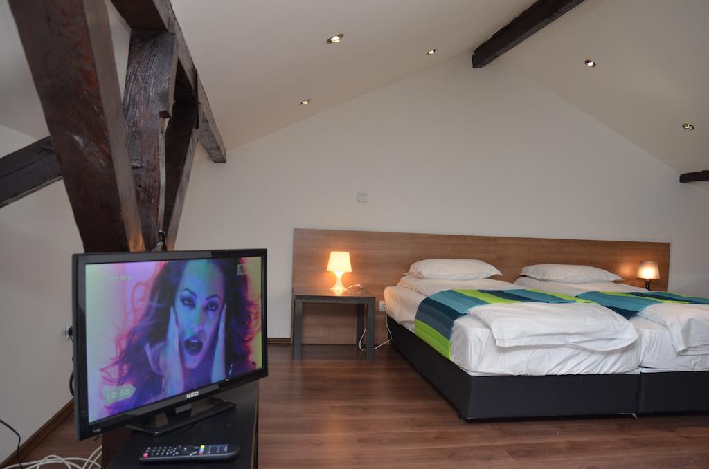 Lion Guest House فيليكو ترنوفو الغرفة الصورة